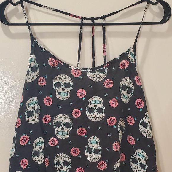 No Boundaries Medium Sugar Skull Tank Top - Picture 1 of 3